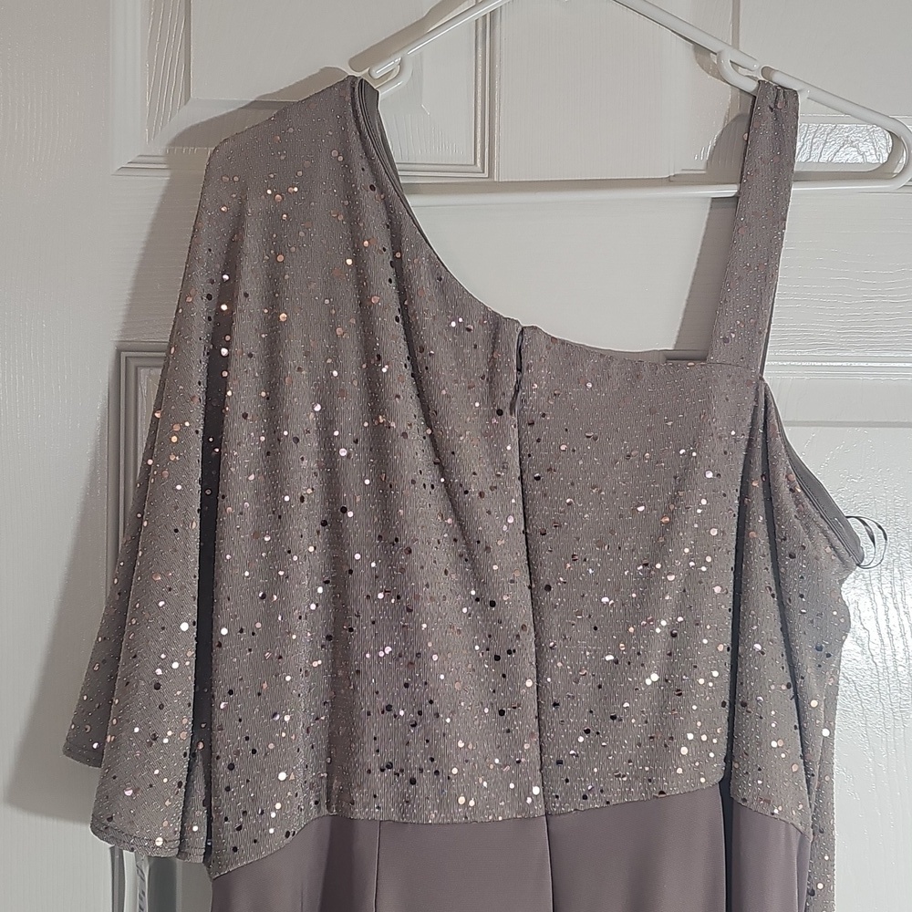 NWT R&M Mocha One-Shoulder Sequins Jumpsuit Size 18 Wedding    Bridal Dressy - Picture 9 of 14